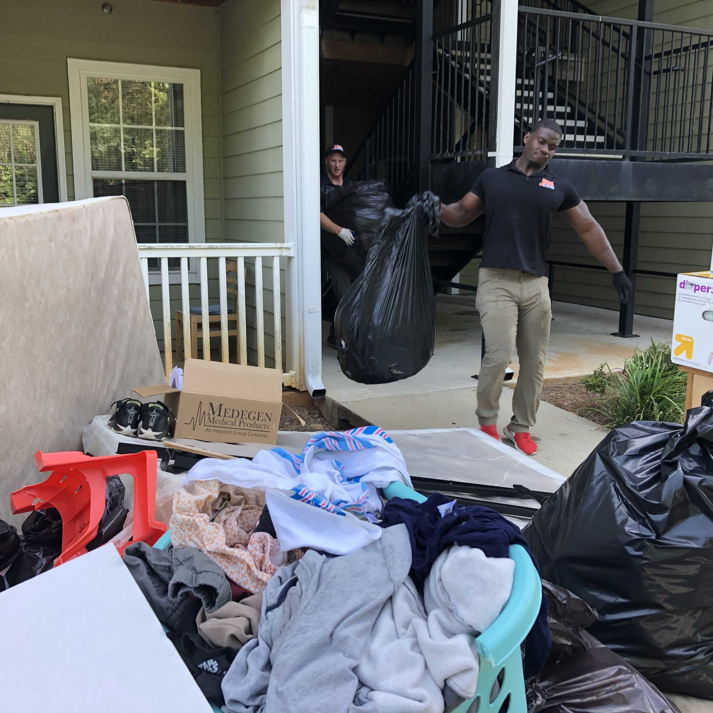 Junk South removes furniture at apartment eviction